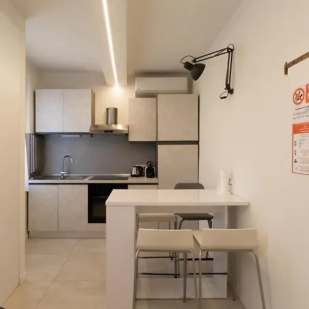 Pomposa 28 - Affitti Brevi Italia Apartman *